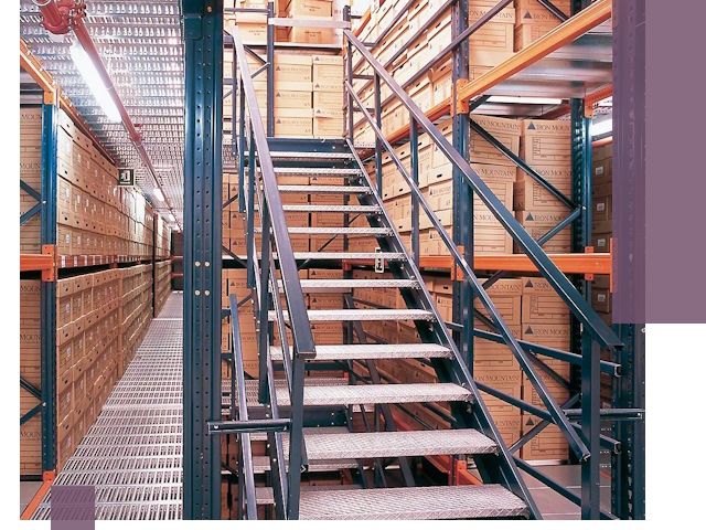 Лестницы складские прочные и безопасные под ключ в Чебаркуле