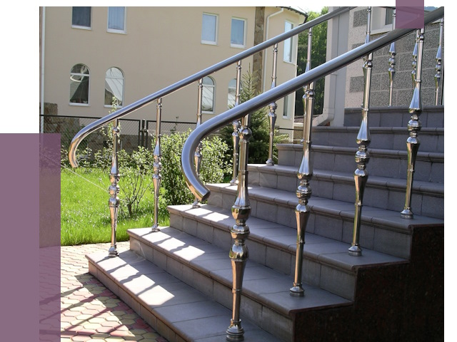 Перила для крыльца в Чебаркуле от 11274 руб. — монтаж ПРОЛЁТ-Чбр