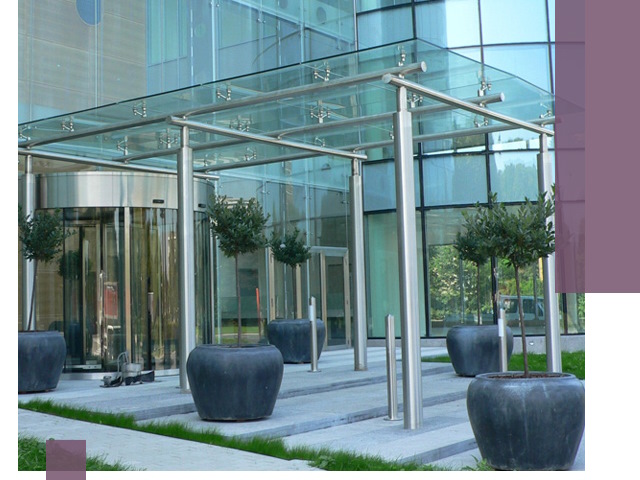 Навесы из стекла на заказ в Чебаркуле — монтаж и установка