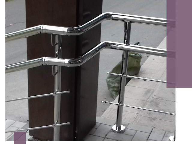 Монтаж поручней из нержавеющей стали в Чебаркуле качественно и быстро